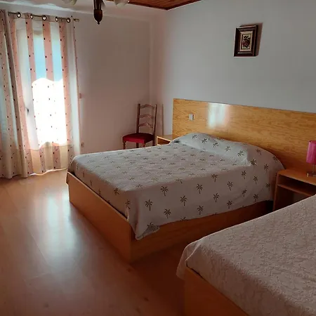 Local Lindo Πανσιόν 3*