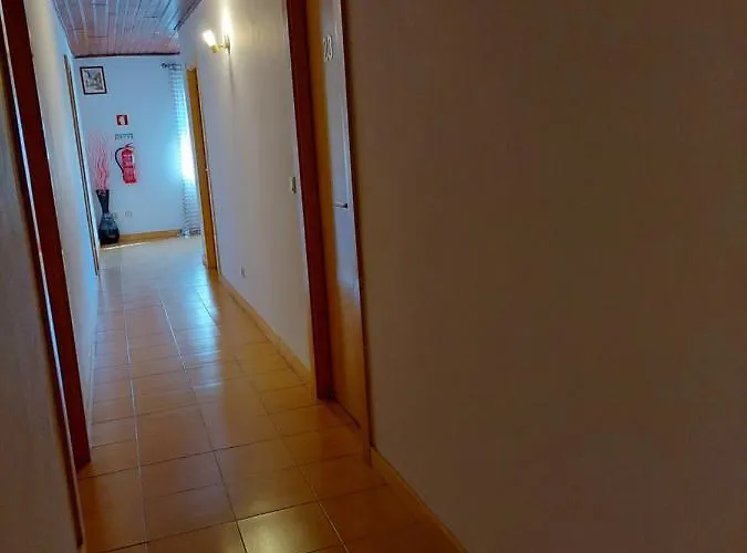 Local Lindo 3* 비에이라도미노